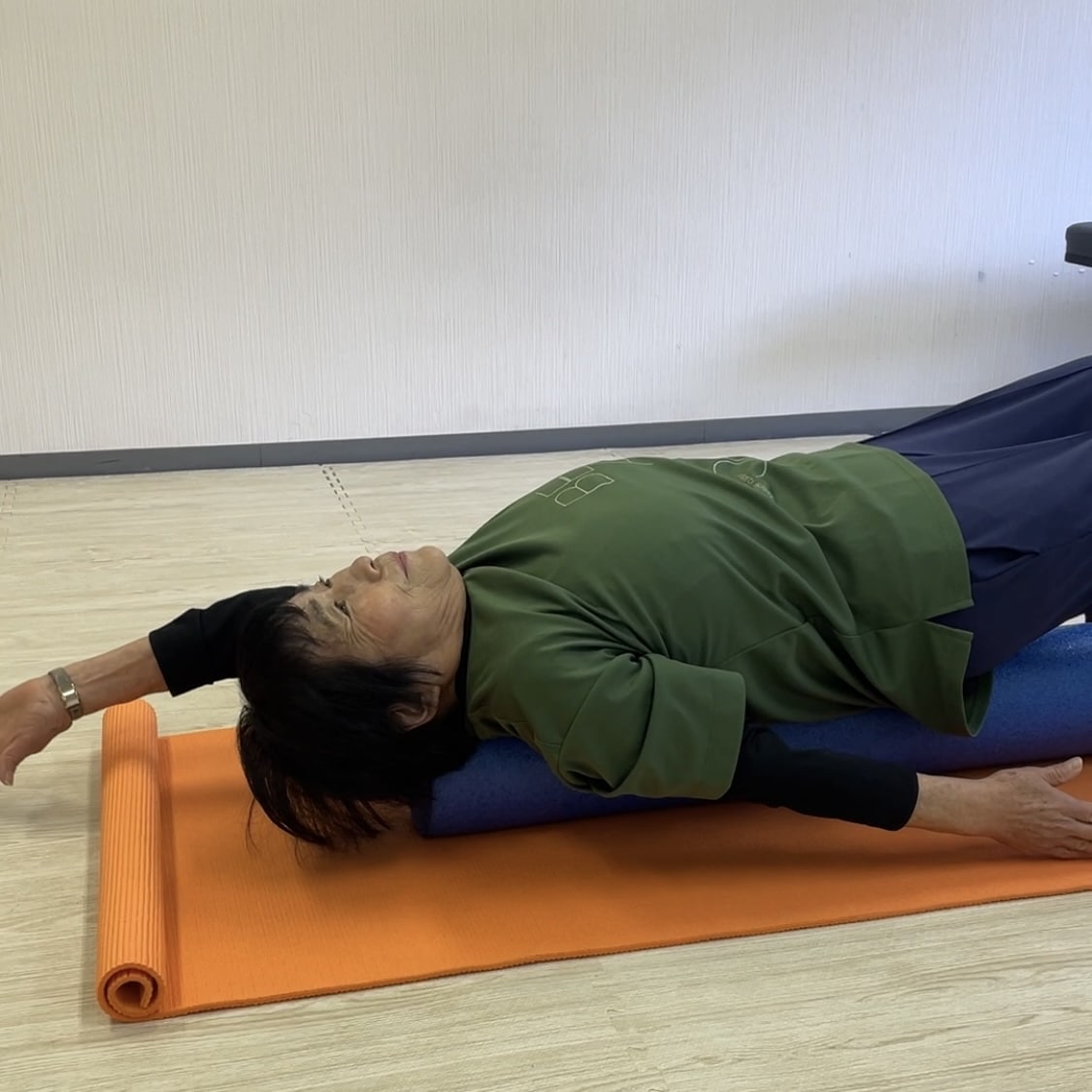 【姿勢が良くなり、歩きやすく】80歳のお客様のトレーニング風景♪